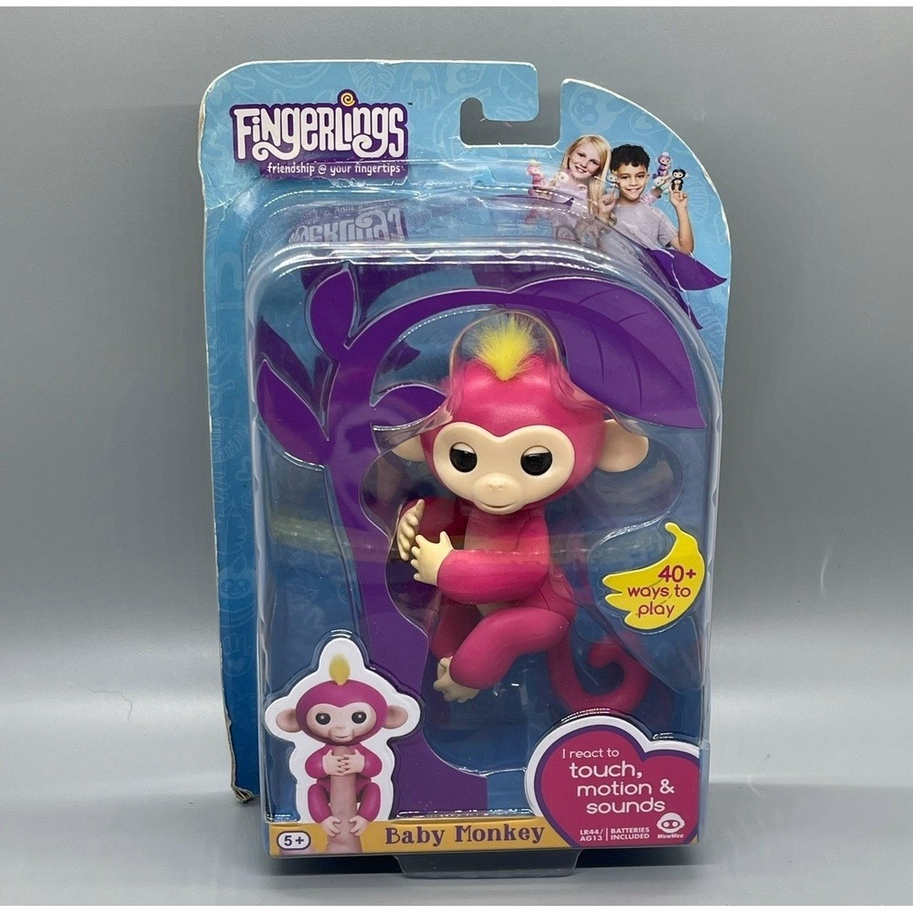 New WowWee Fingerlings Interactive Baby Monkey BELLA Pink